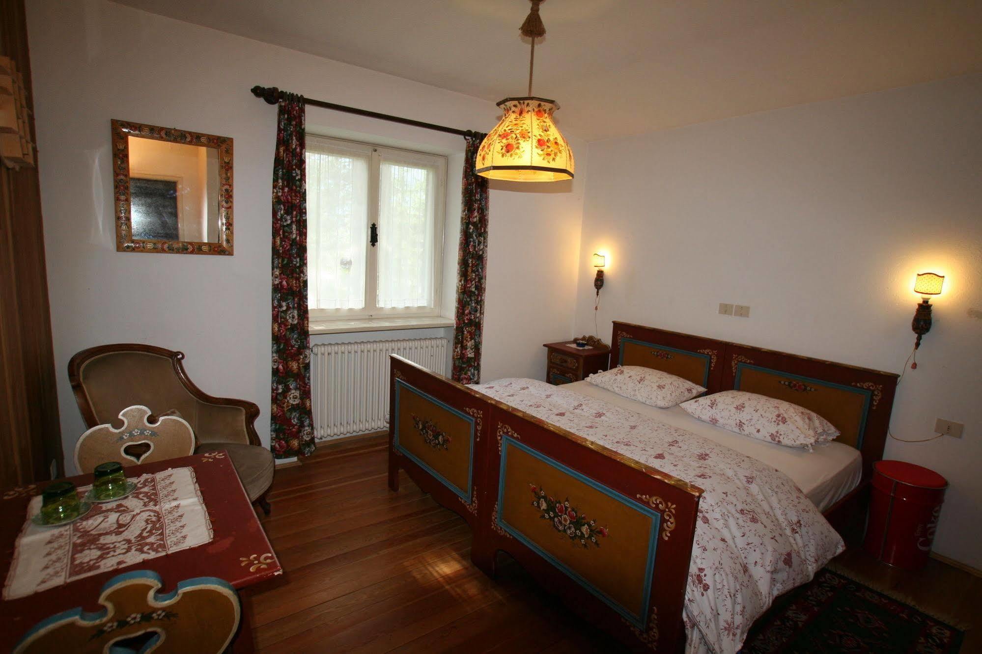 B&B Villa Dolomites Hut Сан-Виджилио-ди-Мареббе Экстерьер фото